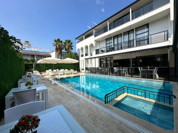A la foto es mostra l'objecte Jest Hotel situat a la ciutat de Kemer.