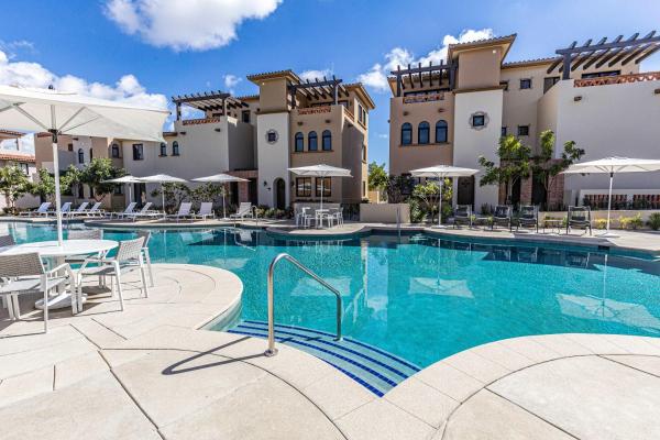 Cozy 2 BR at Mavila Gym & Resort Access, Cabo San Lucas
