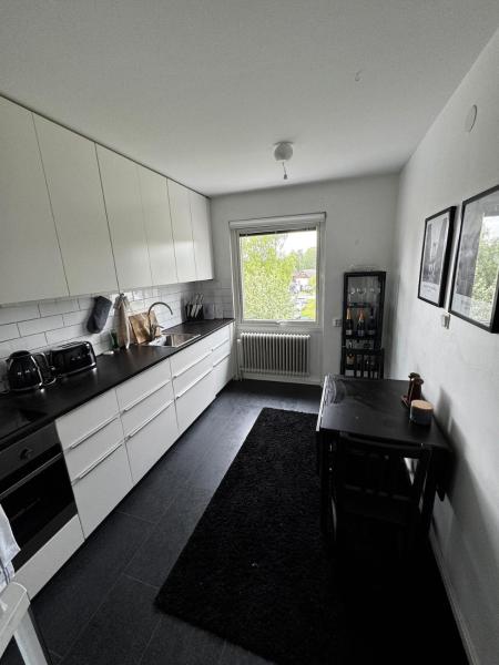 Auf dem Foto ist das Objekt Semesterlägenhet nära Vättern in der Stadt Brevik zu sehen.