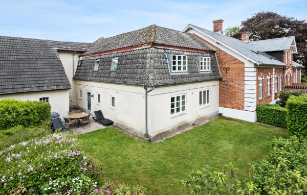 A la foto es mostra l'objecte Two-Bedroom Apartment In Middelfart situat a la ciutat de Føns.