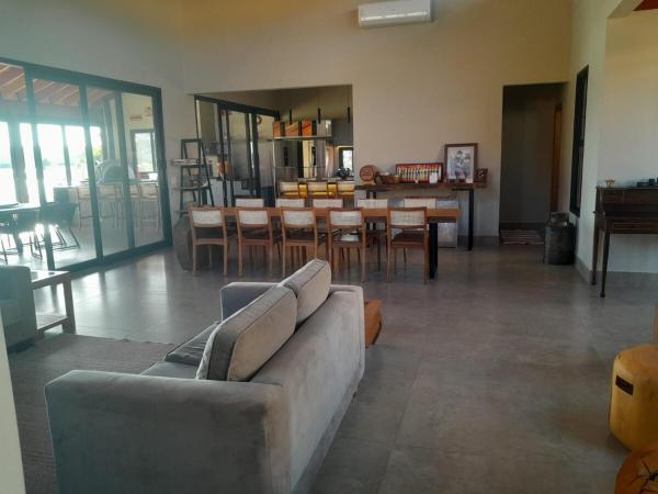 På bilden syns objektet Casa de Campo Paraíso na canastra som ligger i staden Delfinópolis.