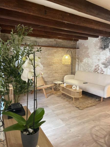 A la foto es mostra l'objecte Le Clos du Léman I Charme & Sauna situat a la ciutat de Anthy.