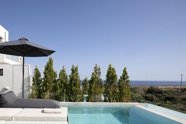 A la foto es mostra l'objecte Dea Luna Villas, Heated Pool & 5star Resort Access, By ThinkVilla situat a la ciutat de Panormos Rethymno.