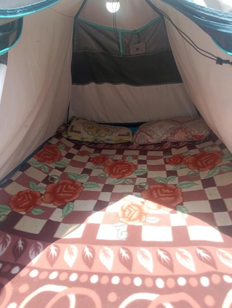 En la foto se muestra el objeto Kedarnath Camps House ubicado en la ciudad de Kedārnāth.