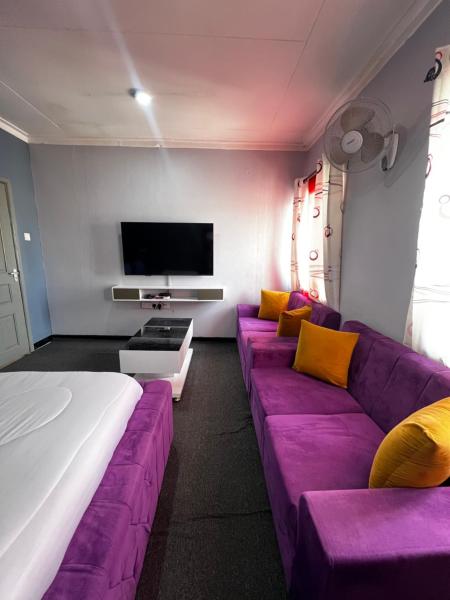 På billedet ses objektet Hadraj Sokokuu Apartment1 beliggende i byen Arusha.