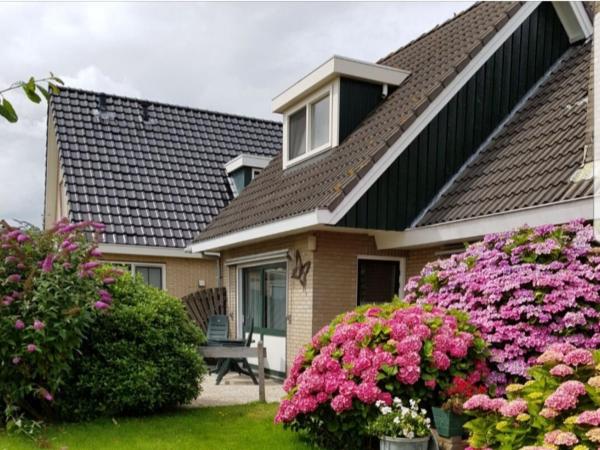 På bilden syns objektet Appartement Oud som ligger i staden Nes.