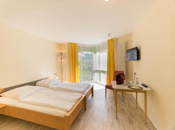 照片显示了位于Wasserliesch市的Park Hotel物件。