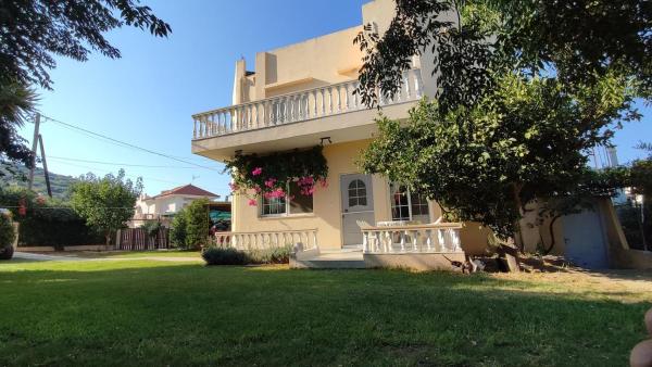 Auf dem Foto ist das Objekt Andri's Garden House in der Stadt Psinthos zu sehen.