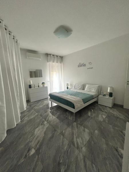 Kuvassa näkyy kohde Arcola -La Spezia-cinque terre-Lerici, joka sijaitsee kaupungissa Arcola.