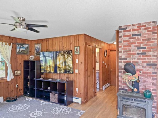 På billedet ses objektet Delightful Cabin in Maine Woods beliggende i byen Unity.