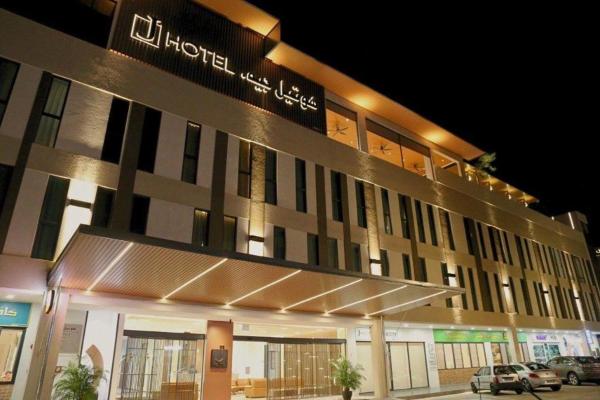 J HOTEL, Kampong Kiulap