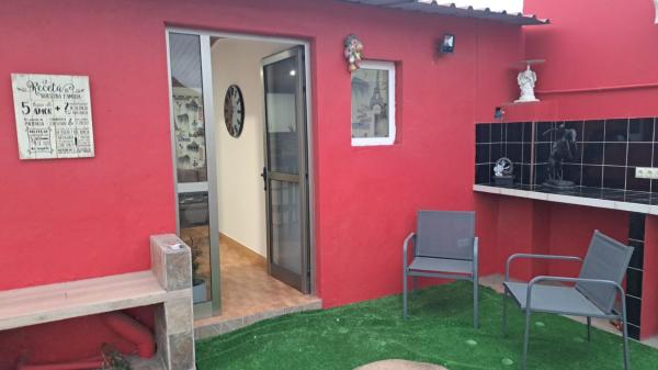 A la foto es mostra l'objecte Villa Olga Rosa situat a la ciutat de Tenoya.