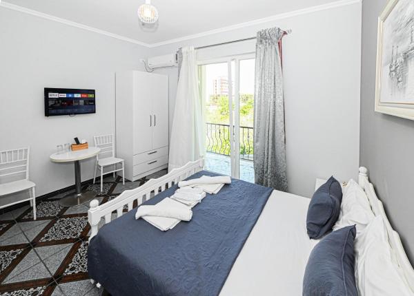 På billedet ses objektet Hotel Fama beliggende i byen Durrës.