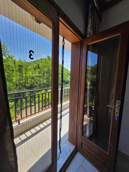 Στη φωτογραφία φαίνεται το αντικείμενο Exohi apartments που βρίσκεται στην πόλη Βρασνά.