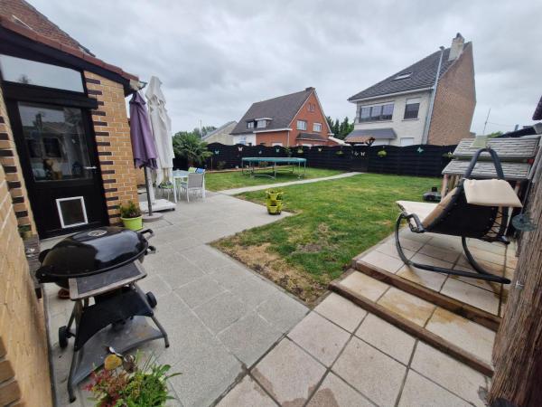 Kuvassa näkyy kohde Ingericht huis met tuin, joka sijaitsee kaupungissa Ninove.