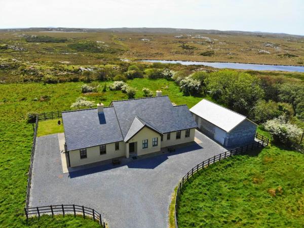 White Thorn House - Clifden