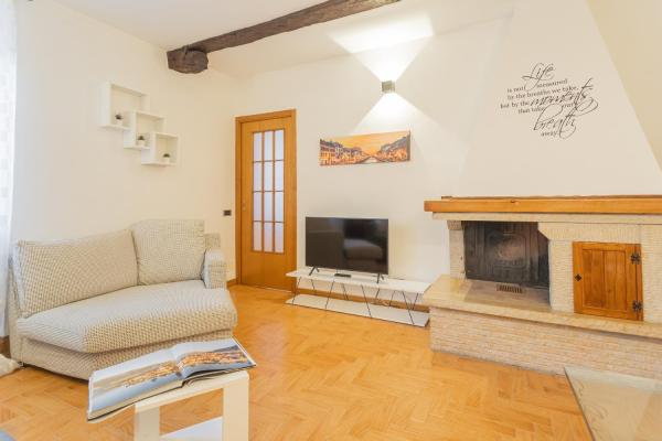 Na fotografii je vidět objekt Volta Apartment nacházející se ve městě Como.