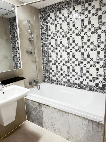 Apartament z 2 sypialniami — 90 m² - Квартира