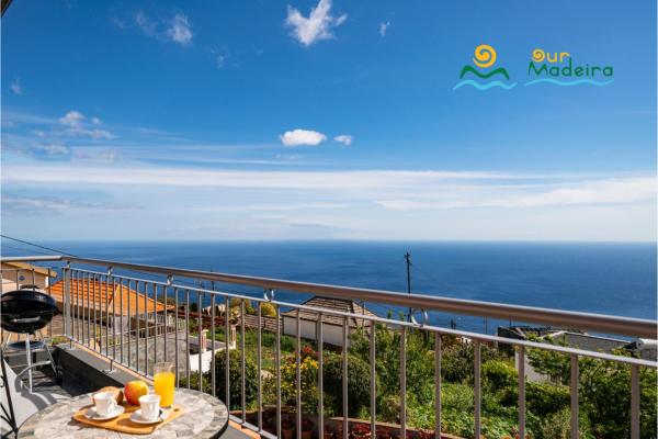En la foto se muestra el objeto OurMadeira - SeaView Apartment, countryside ubicado en la ciudad de Lombo da Velha.