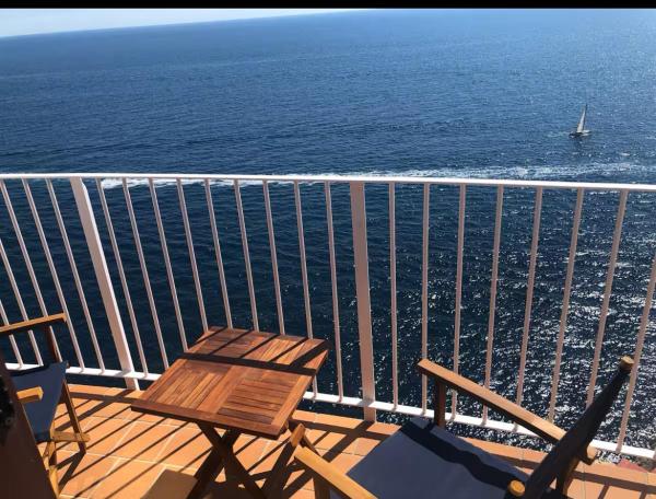 På billedet ses objektet Primera línea de mar, vistas de barco beliggende i byen Begur.