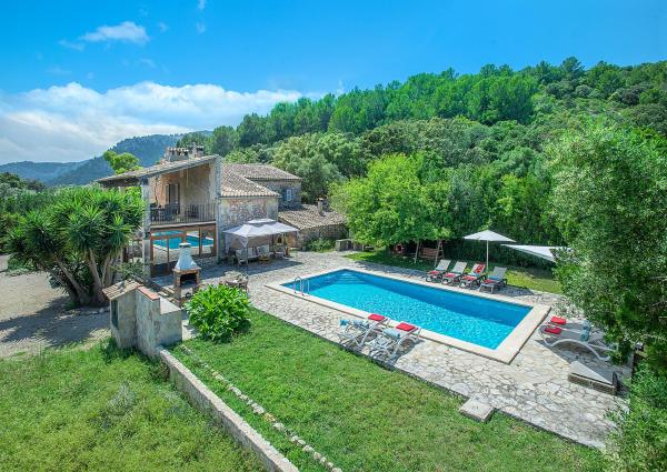 Nella foto è visibile l'oggetto Owl Booking Villa Can Totxa - In the Midst of Nature situato nella città di Pollença.