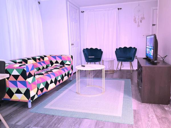 Cozy Ocean Breeze Retreat - Splash Park, Groton