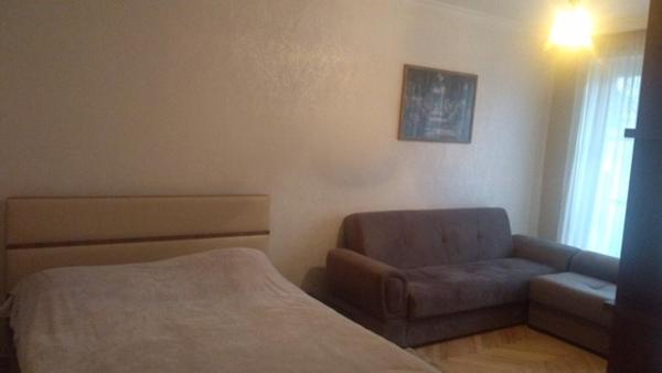 Na fotografii je vidět objekt Mitskevichi Park Apartment nacházející se ve městě Itʼkhvisi.