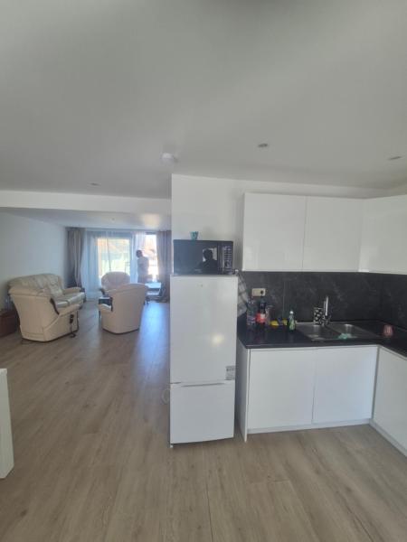 På bildet vises objektet Genius BNB Buyl 2BR Terrace Near City Center Brussels som ligger i byen Brussel.