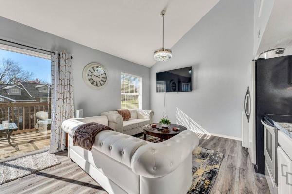 A la foto es mostra l'objecte Home of Light situat a la ciutat de Branson.
