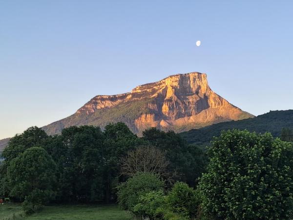 På billedet ses objektet charmant T3 vue montagne beliggende i byen Apremont.
