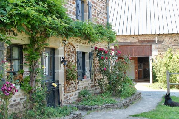 Na zdjęciu widoczny jest obiekt Gîte des vergnioux położony w mieście Teilhet.