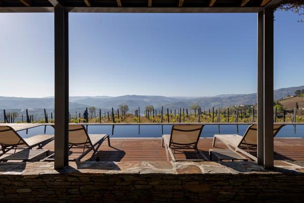 Na zdjęciu widoczny jest obiekt Casa da Quinta de Santa Cruz - Private Pool - Douro Valley - by MET położony w mieście Ribeira.