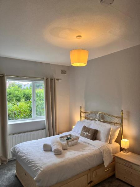 På billedet ses objektet Two Bedrooms Apartment- BEC Chambers LS beliggende i byen Moortown.