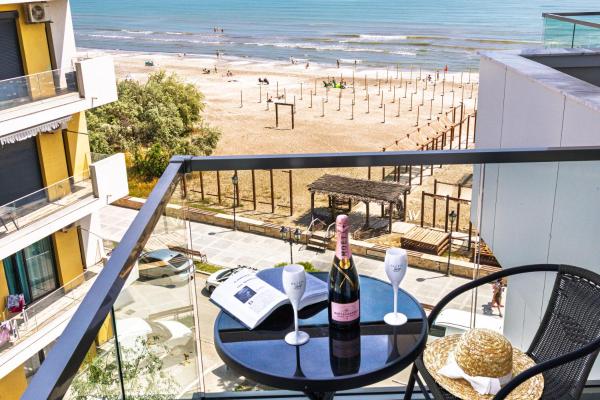 Riviera In Infinity Pool & Spa Resort - Constanța
