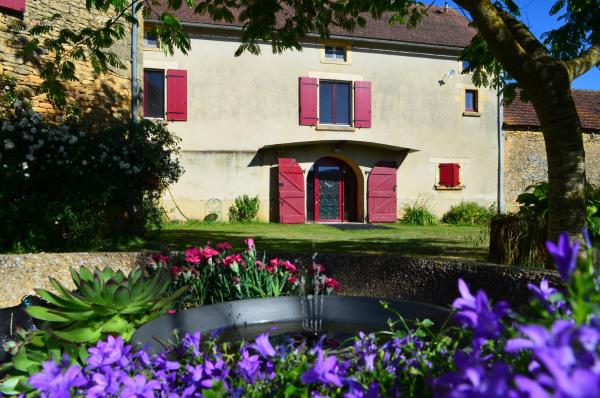 A la foto es mostra l'objecte Gîte de Lendrevie situat a la ciutat de Combas.