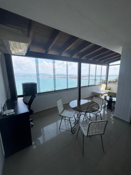 På bildet vises objektet Appartement incroyable vue mer som ligger i byen Morro de Barcelona.