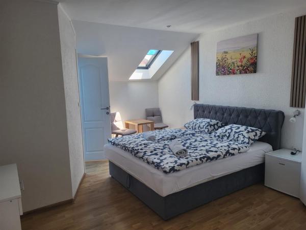 På billedet ses objektet Apartmani D&D beliggende i byen Jajce.