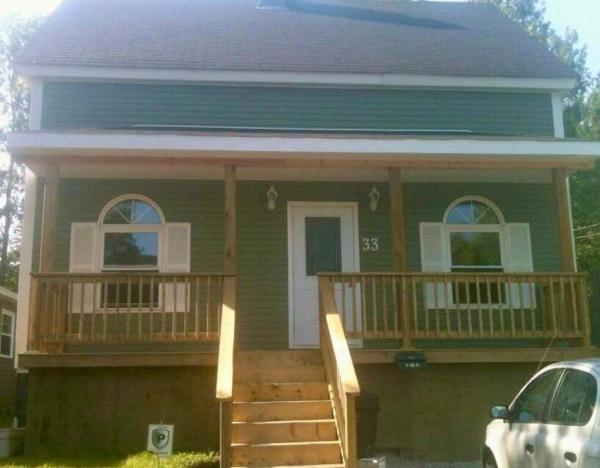 Na foto é possível ver o objeto Townsite Comfort localizado na cidade de Corner Brook.