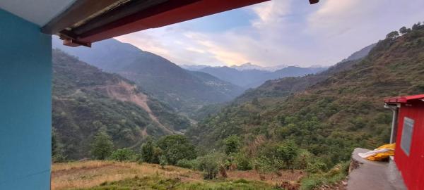Nella foto è visibile l'oggetto ᴛʀɪꜱʜᴀᴋᴛɪ ᴀᴜʀᴀ situato nella città di Chandrāpuri.