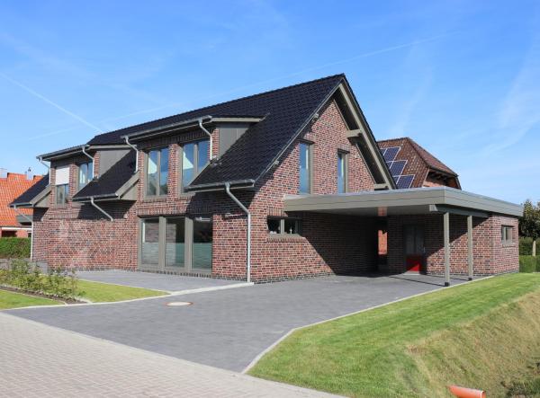 Nella foto è visibile l'oggetto Luxus Ferienhaus Geest und Moor situato nella città di Berumerfehn.