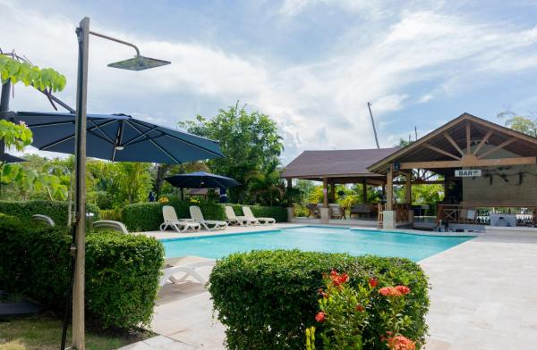 Na fotografii je vidět objekt Villa Anyelina Hotel boutique nacházející se ve městě Sánchez.