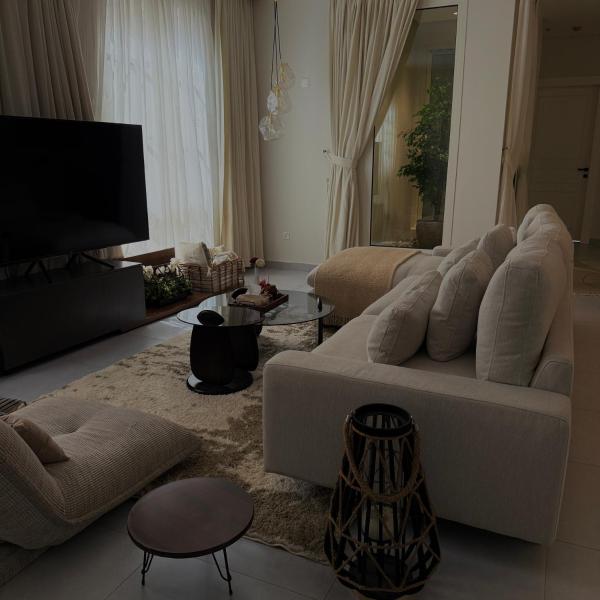 A la foto es mostra l'objecte Condo with self check in in alrabi situat a la ciutat de Riad.