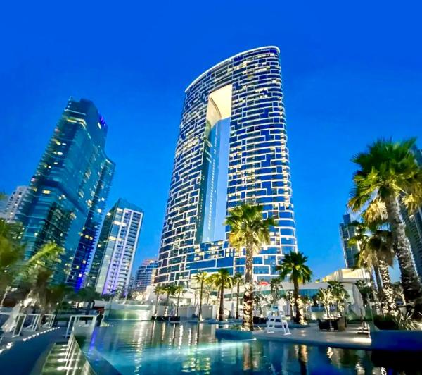 Auf dem Foto ist das Objekt Address JBR, 57th Floor Luxury Marina Beach View in der Stadt Dubai zu sehen.