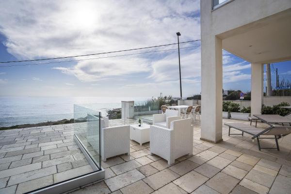 A la foto es mostra l'objecte Villa Blu Panoramica Trilo Sea View - Happy Rentals situat a la ciutat de Patù.