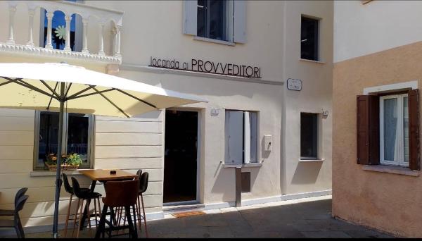 Kuvassa näkyy kohde Locanda ai Provveditori, joka sijaitsee kaupungissa Marano Lagunare.
