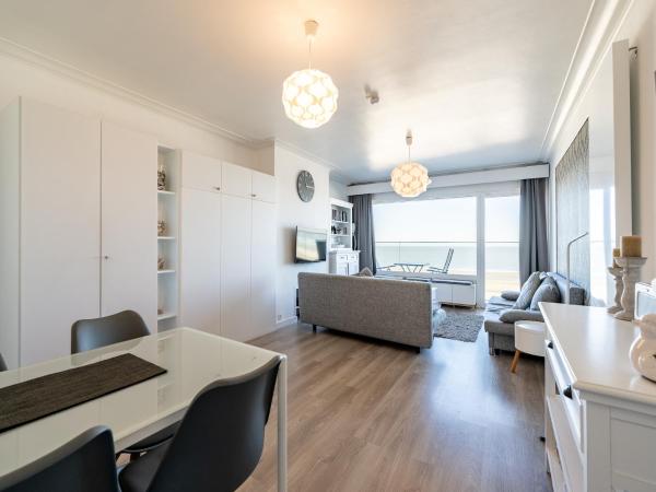 Bilde 8: Studio by the Sea with Stunning Terraces