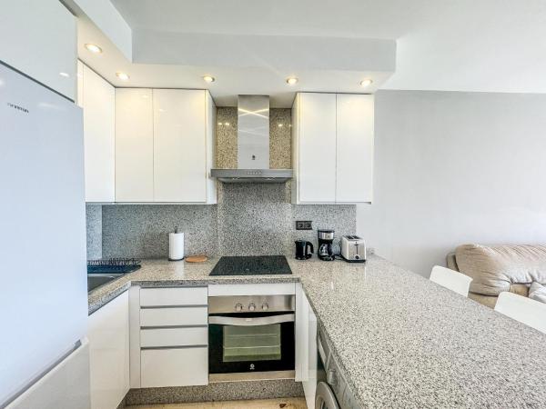 Fotografie 2: Studio on Bajondillo Beach with Sea Views