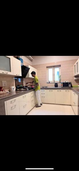Charming 2-Bed, WFH friendly flat near Airport, Gurgaon