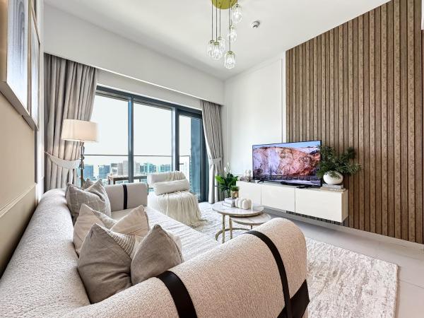 Na fotografii je vidět objekt Trophy - Euphoria Eclipse Suite in 29th floor in Burj Royale nacházející se ve městě Dubaj.
