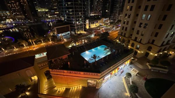 A la foto es mostra l'objecte Marina View Luxury Retreat Modern Apartment JBR Dubai situat a la ciutat de Dubai.
